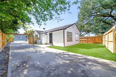 9201 Klondike Street, Houston, TX 77075 - Photo 5