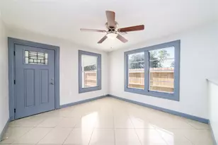 9201 Klondike St, Houston, TX 77075 - Photo 9