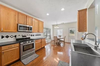 8402 Hunters Village Drive, Humble, TX 77346 - Photo 7