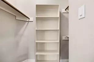 2915 Clinton Dr, Houston, TX 77020 - Photo 9