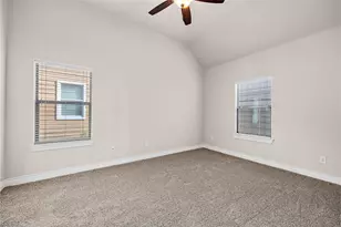 2915 Clinton Dr, Houston, TX 77020 - Photo 11