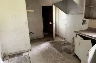 1015 N Liberty St, El Campo, TX 77437 - Photo 11