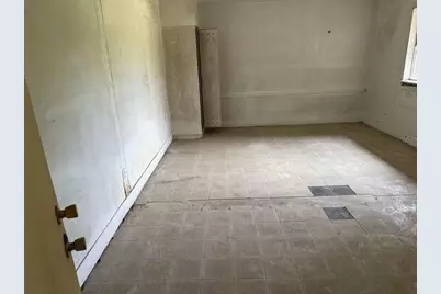 1015 N Liberty Street, El Campo, TX 77437 - Photo 9