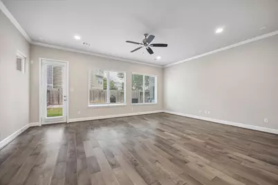 1135 Aurora Street, Houston, TX 77009 - Photo 9