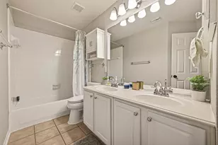 623 Deer Hollow Dr, Sugar Land, TX 77479 - Photo 15