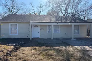 5406 Lyndhurst Dr, Houston, TX 77033 - Photo 1