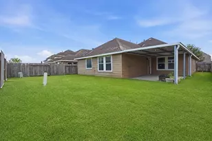 1202 Quarterhorse Dr, Alvin, TX 77511 - Photo 29