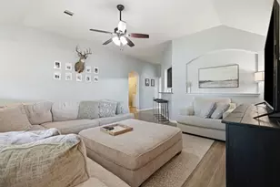 1202 Quarterhorse Dr, Alvin, TX 77511 - Photo 13
