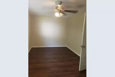4605 37th Street, Dickinson, TX 77539 - Photo 11