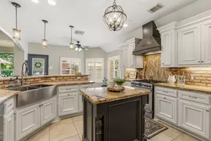14 Taupewood Pl, The Woodlands, TX 77384 - Photo 17