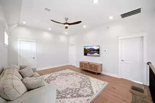 12 Gentry Ln, Galveston, TX 77554 - Photo 17