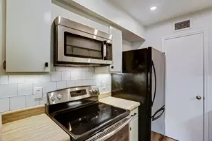 700 Thicket Ln, Houston, TX 77079 - Photo 7