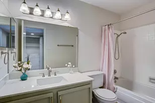 700 Thicket Ln, Houston, TX 77079 - Photo 13