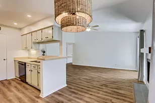 700 Thicket Ln, Houston, TX 77079 - Photo 5