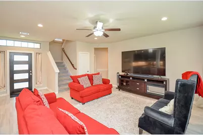 6807 Vista Ledge Drive, Baytown, TX 77521 - Photo 9
