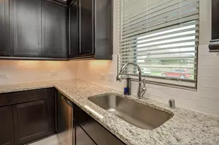 6807 Vista Ledge Dr, Baytown, TX 77521 - Photo 7