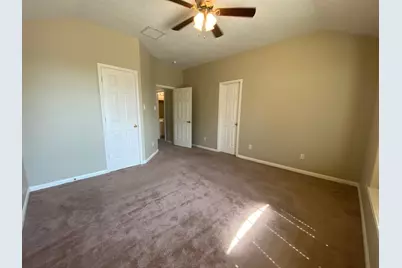 907 Christopher, Baytown, TX 77521 - Photo 15