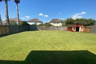 907 Christopher, Baytown, TX 77521 - Photo 21