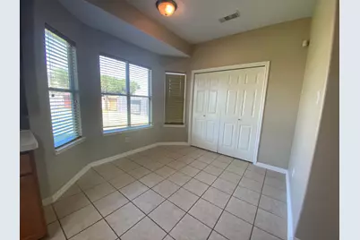 907 Christopher, Baytown, TX 77521 - Photo 7