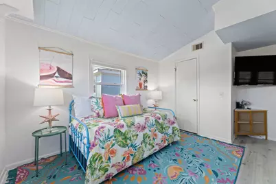 4021 Las Palmas Street, Galveston, TX 77554 - Photo 5