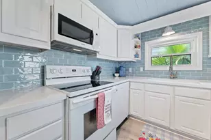 4021 Las Palmas St, Galveston, TX 77554 - Photo 19