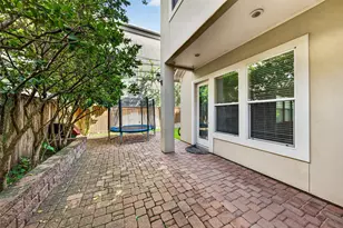 2816 McCulloch Cir, Houston, TX 77056 - Photo 35