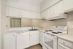 718 Bering Dr, Houston, TX 77057 - Photo 15