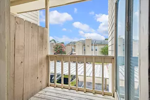 718 Bering Dr, Houston, TX 77057 - Photo 17
