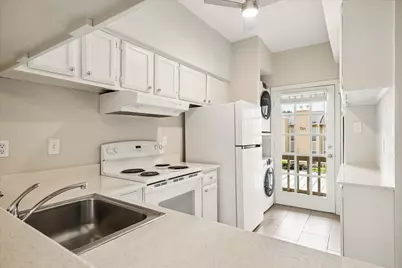 718 Bering Drive #B, Houston, TX 77057 - Photo 13
