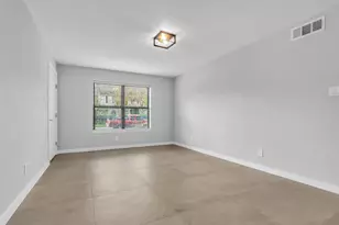 606 Marshall St, Houston, TX 77006 - Photo 7