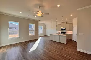 10320 Woodhill Spa Ln, Cleveland, TX 77327 - Photo 5