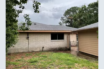 2401 Camino Court, Texas City, TX 77590 - Photo 15