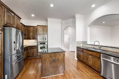 7827 Shady Villa Cove, Houston, TX 77055 - Photo 7