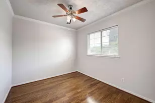 7827 Shady Villa Cove, Houston, TX 77055 - Photo 17