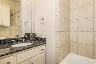 5227 Lillian St, Houston, TX 77007 - Photo 23