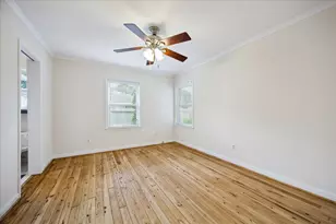 2038 McClendon St, Houston, TX 77030 - Photo 9