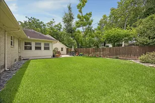 2038 McClendon St, Houston, TX 77030 - Photo 19