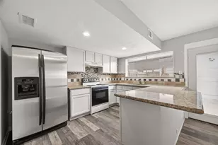 7031 Chasewood Dr, Missouri City, TX 77489 - Photo 11