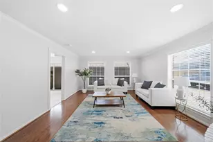 727 Bunker Hill Rd, Houston, TX 77024 - Photo 5