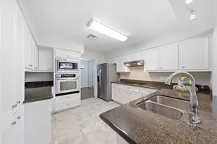 727 Bunker Hill Rd, Houston, TX 77024 - Photo 7
