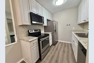 1516 Bay Area Boulevard #F4, Houston, TX 77058 - Photo 3