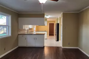 2304 Belvedere Dr, Baytown, TX 77520 - Photo 11