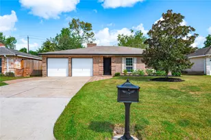 16735 Townes Rd, Friendswood, TX 77546 - Photo 1