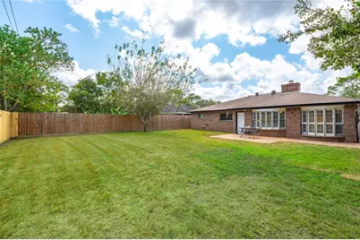 16735 Townes Road, Friendswood, TX 77546 - Photo 33