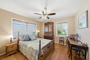 9910 Pine Lake Dr, Houston, TX 77055 - Photo 13