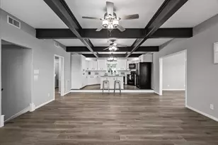 401 Paradise Dr, Coldspring, TX 77331 - Photo 7