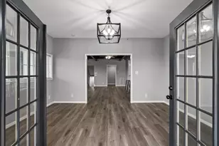 401 Paradise Dr, Coldspring, TX 77331 - Photo 5