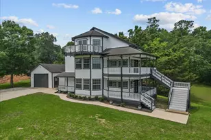 401 Paradise Dr, Coldspring, TX 77331 - Photo 1