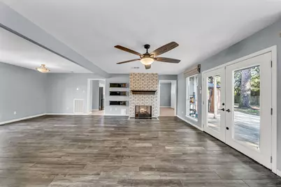 22607 River Birch Dr, Tomball, TX 77375 - Photo 9