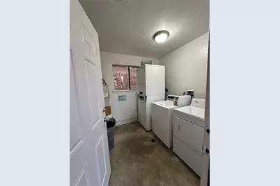 1410 Blalock Road #10, Houston, TX 77055 - Photo 9